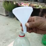 Plastic funnel / peep